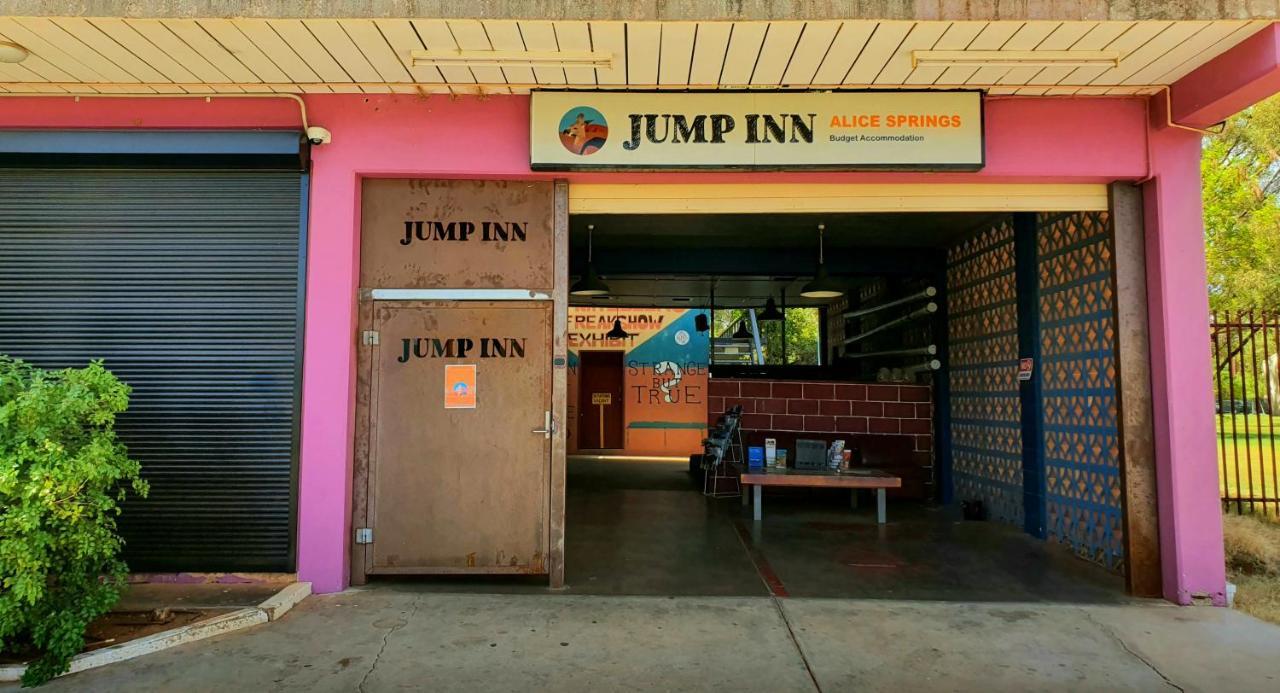 Jump Inn Alice Budget Accommodation 앨리스 스피링스 외부 사진